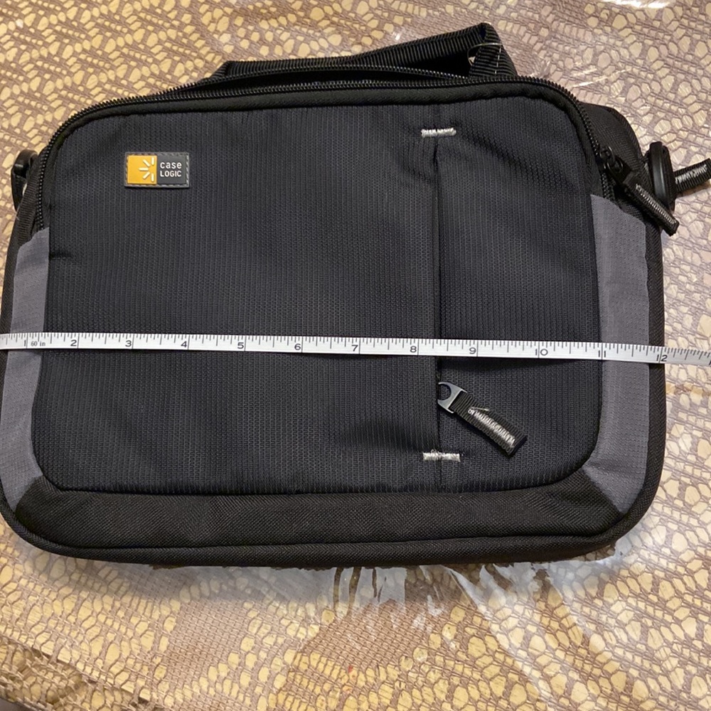 Tablet Case Logic - Picture 5 of 5